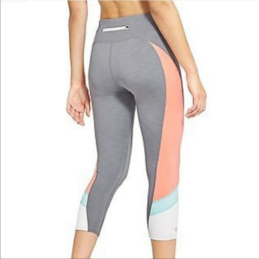 Athleta Grey Color Block Solar Capri‎ Leggings Size Small